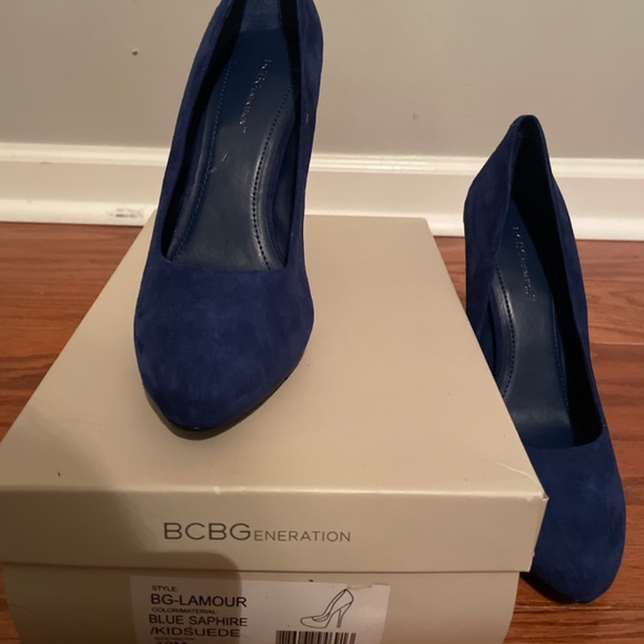 Blue Pumps - Picture 2 of 5